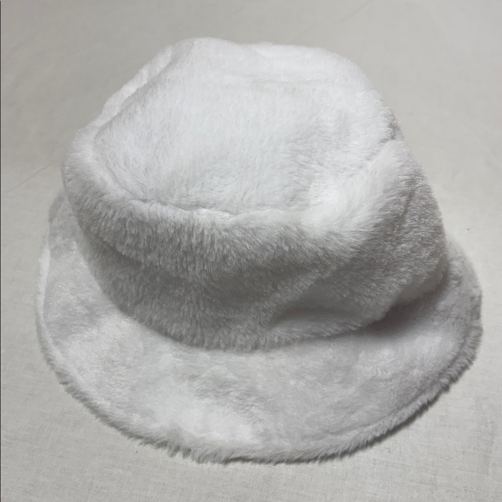 *Hello Kitty Bucket Hat* - Picture 4 of 4
